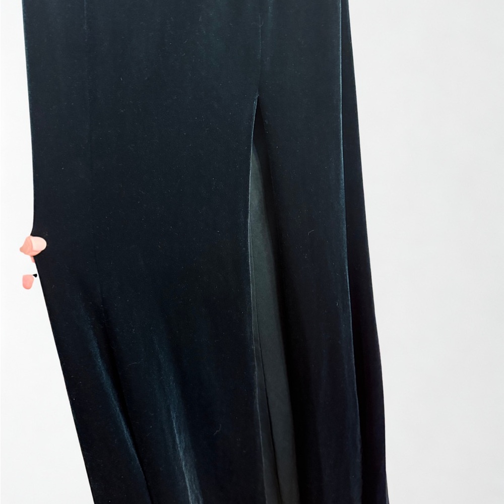 Betsy & Adam Strapless Velvet Gown Emerald Green Elegant Black Tie Wedding - Picture 6 of 7